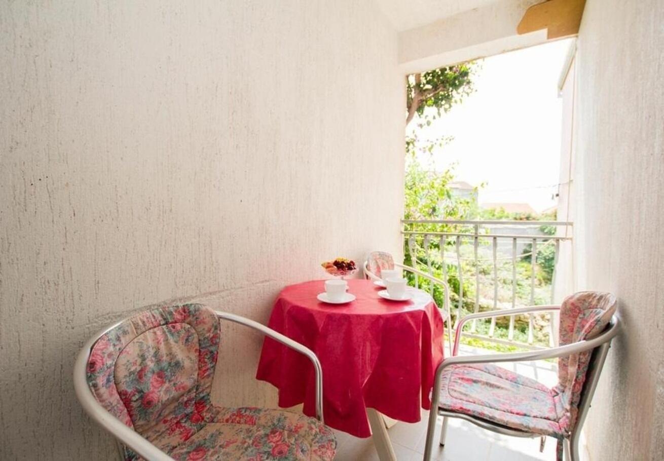 Sućuraj Apartments Juri מראה חיצוני תמונה