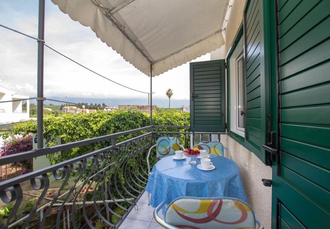 Sućuraj Apartments Juri מראה חיצוני תמונה