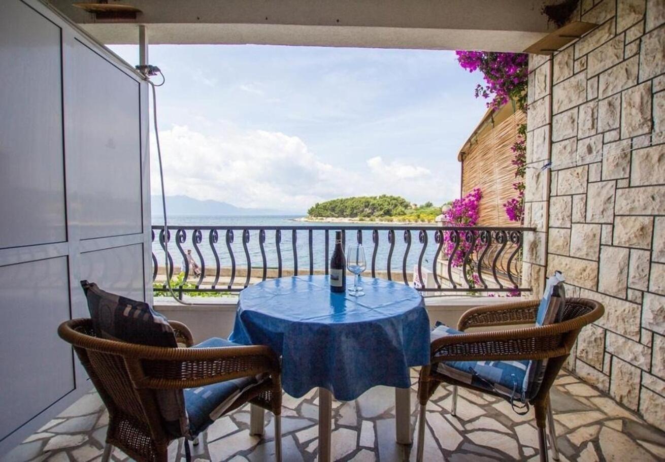 Sućuraj Apartments Juri מראה חיצוני תמונה