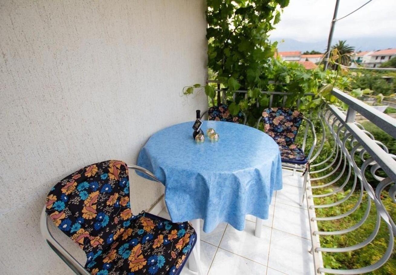 Sućuraj Apartments Juri מראה חיצוני תמונה